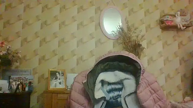 Snapshot of BELLAMORGANE1 chatting on 12-22-24, 04:48 BELLAMORGANE1 online show from 12-22-24, 04:48