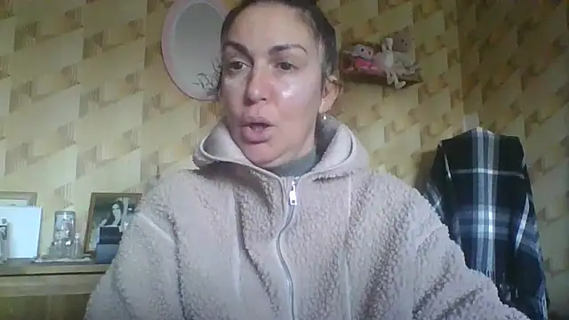 Snapshot of BELLAMORGANE1 chatting on 12-29-24, 12:45 BELLAMORGANE1 online show from 12-29-24, 12:45