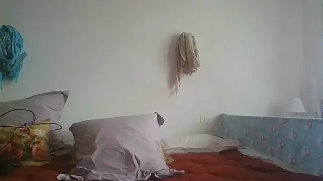 Snapshot of BELLAMORGANE1 chatting on 01-28-25, 03:14 BELLAMORGANE1 online show from 01-28-25, 03:14