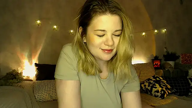 Snapshot of TessPleasure chatting on 03-10-25, 01:54 TessPleasure online show from 03-10-25, 01:54