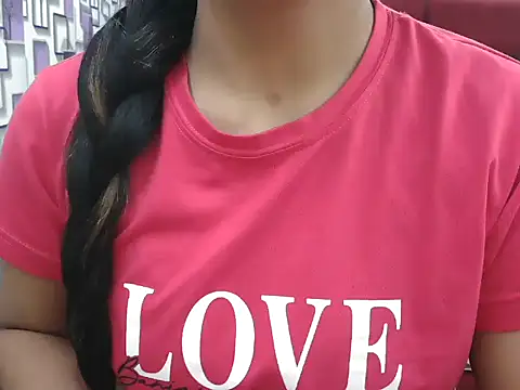 Snapshot of Somiya87 chatting on 11-14-25, 08:07 Somiya87 online show from 11-14-25, 08:07