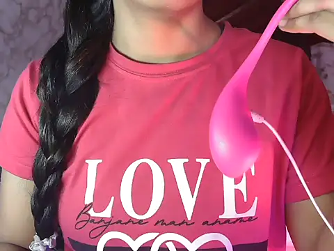 Snapshot of Somiya87 chatting on 01-07-26, 08:33 Somiya87 online show from 01-07-26, 08:33