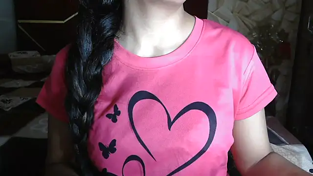 Snapshot of Somiya87 chatting on 02-25-26, 05:33 Somiya87 online show from 02-25-26, 05:33