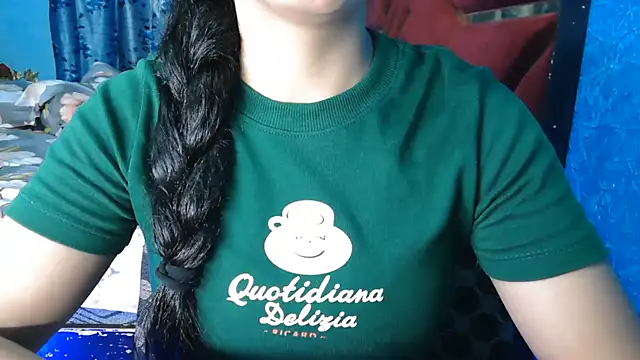 Snapshot of Somiya87 chatting on 06-26-26, 10:14 Somiya87 online show from 06-26-26, 10:14