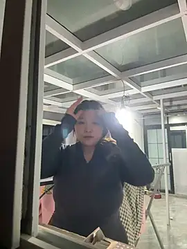 Snapshot of Happyou2 chatting on 01-28-25, 10:56 Happyou2 online show from 01-28-25, 10:56