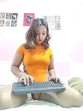 Snapshot of Paulina_mosh chatting on 03-09-25, 04:55 Paulina mosh online show from 03-09-25, 04:55