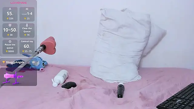 Snapshot of kimreyes_1 chatting on 03-21-26, 08:41 kimreyes 1 online show from 03-21-26, 08:41