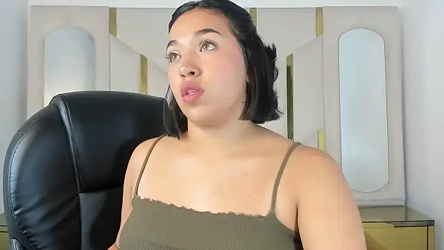 IsabellRodriguez18 online show from 10-18-25, 03:31