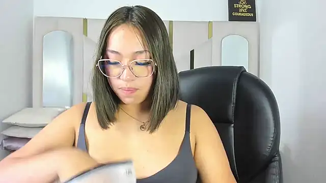 IsabellRodriguez18 online show from 02-13-26, 03:57