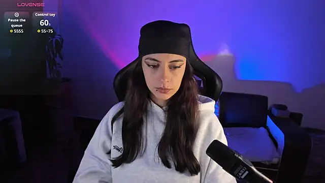 nala-saphir online show from 12-18-25, 08:09