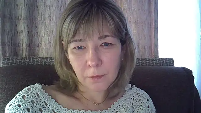 Snapshot of EllaJohnsonX chatting on 01-04-25, 07:55 EllaJohnsonX online show from 01-04-25, 07:55