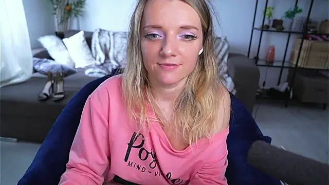 Magnetic Amy online show from 03-12-25, 04:02