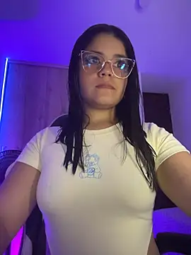 pretty angela1 online show from 06-10-26, 06:23