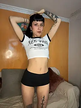 Snapshot of indira_k chatting on 02-17-26, 01:02 indira k online show from 02-17-26, 01:02