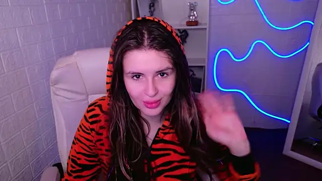 StellaFrost online show from 10-17-25, 07:05