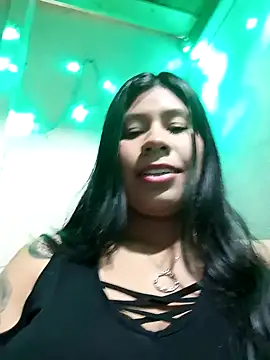 Snapshot of Pamelamilkk_1007 chatting on 01-22-25, 04:44 Pamelamilkk 1007 online show from 01-22-25, 04:44