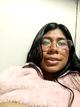 Snapshot of Pamelamilkk_1007 chatting on 02-04-25, 04:48 Pamelamilkk 1007 online show from 02-04-25, 04:48