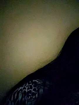 Snapshot of Pamelamilkk_1007 chatting on 02-10-25, 02:52 Pamelamilkk 1007 online show from 02-10-25, 02:52