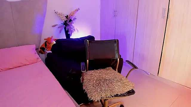 Snapshot of rachaeldeckard__ chatting on 11-07-25, 03:06 rachaeldeckard online show from 11-07-25, 03:06