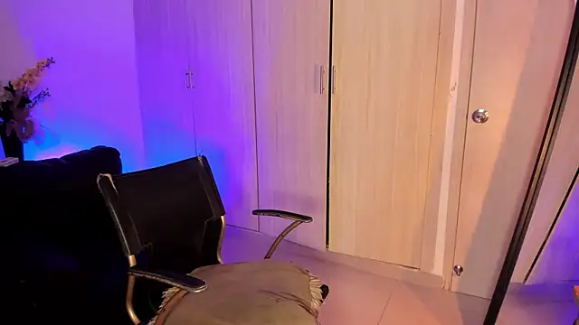 Snapshot of rachaeldeckard__ chatting on 11-20-25, 03:18 rachaeldeckard online show from 11-20-25, 03:18