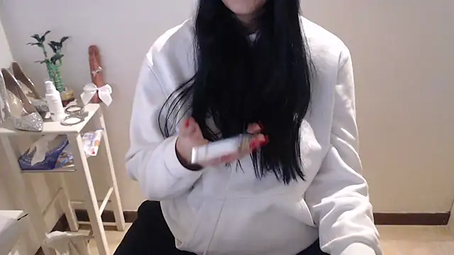 LasolitaAuri online show from 01-27-25, 04:11