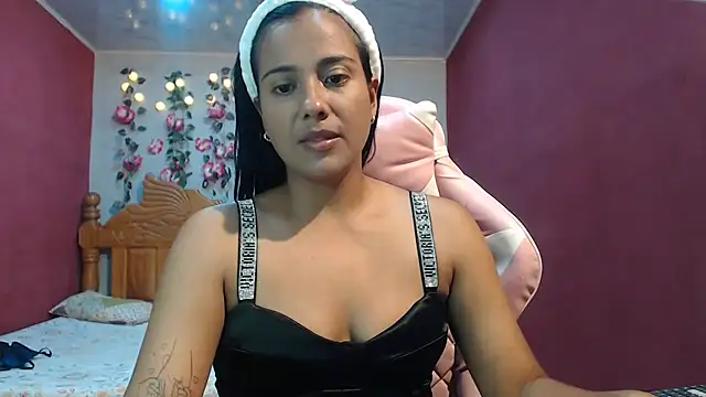 Coral0403 online show from 05-04-26, 06:59