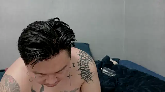 Snapshot of fxckwituno chatting on 01-27-25, 04:54 fxckwituno online show from 01-27-25, 04:54