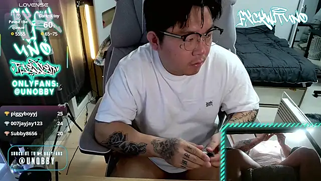 Snapshot of fxckwituno chatting on 02-25-25, 12:03 fxckwituno online show from 02-25-25, 12:03