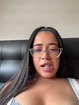 Snapshot of Liam_OH chatting on 04-12-26, 08:47 Liam OH online show from 04-12-26, 08:47