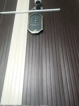 indihotguy online show from 02-16-25, 12:21