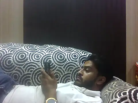 indihotguy online show from 10-06-25, 02:25