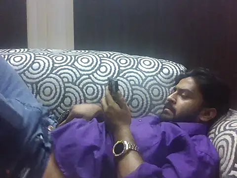 indihotguy online show from 10-13-25, 03:45