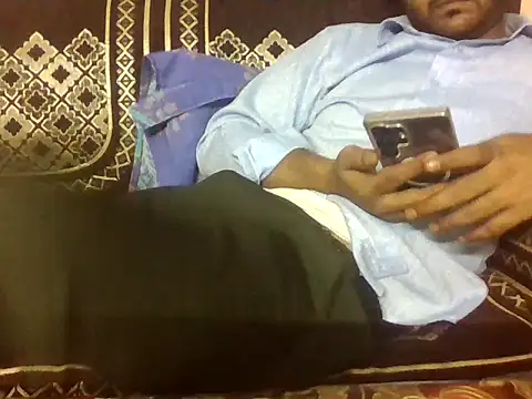 indihotguy online show from 05-11-26, 02:45