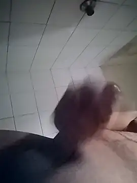 Snapshot of Supun_0322 chatting on 10-28-25, 01:42 Supun 0322 online show from 10-28-25, 01:42