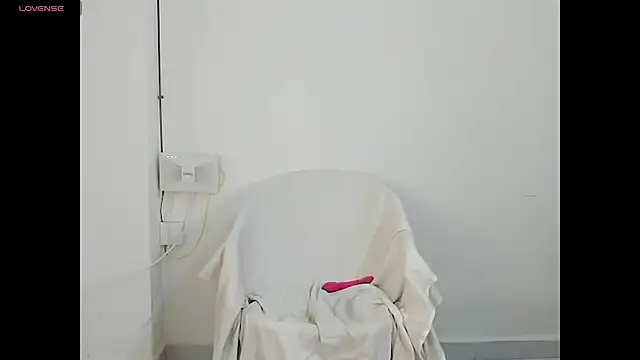 Snapshot of NicoleJaymes_ chatting on 06-23-26, 09:46 NicoleJaymes online show from 06-23-26, 09:46