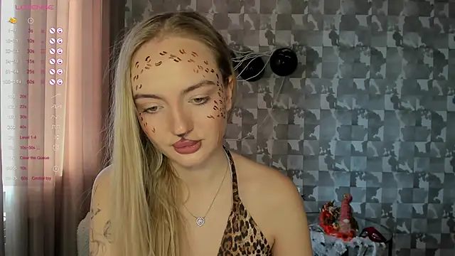 Snapshot of A_delina chatting on 10-25-25, 10:45 A delina online show from 10-25-25, 10:45