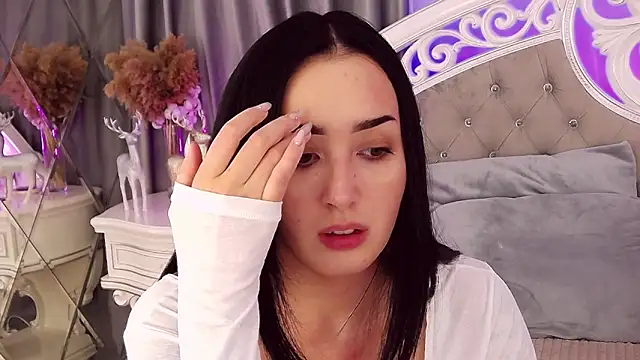 KimKhallifa online show from 01-27-25, 09:34