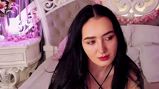 KimKhallifa online show from 02-18-26, 05:25