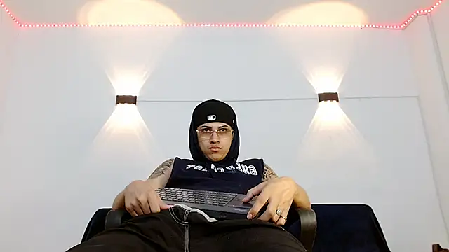 Br4ndxpimm online show from 10-27-25, 04:33