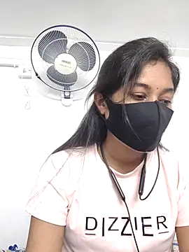 Snapshot of ananya_telugu chatting on 11-06-25, 04:19 ananya telugu online show from 11-06-25, 04:19