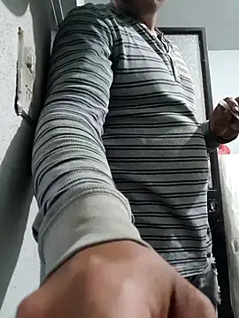 Snapshot of chinoxxx chatting on 03-13-26, 01:56 chinoxxx online show from 03-13-26, 01:56