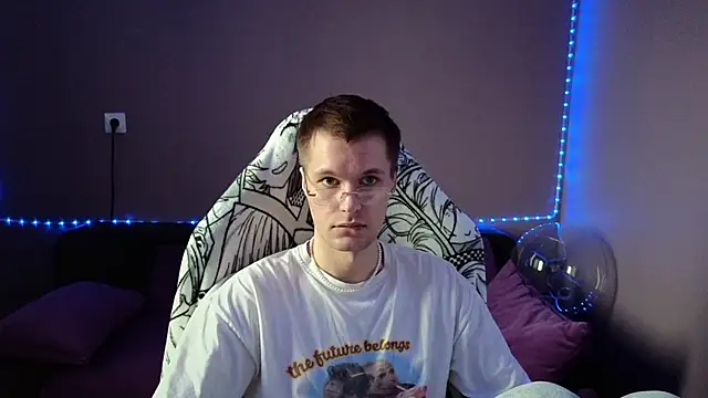 Leonnextdoor online show from 01-09-25, 06:27