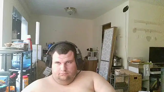 Snapshot of Hackensackneil chatting on 01-01-25, 08:47 Hackensackneil online show from 01-01-25, 08:47