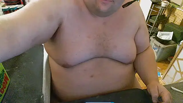 Snapshot of Hackensackneil chatting on 01-17-25, 11:51 Hackensackneil online show from 01-17-25, 11:51