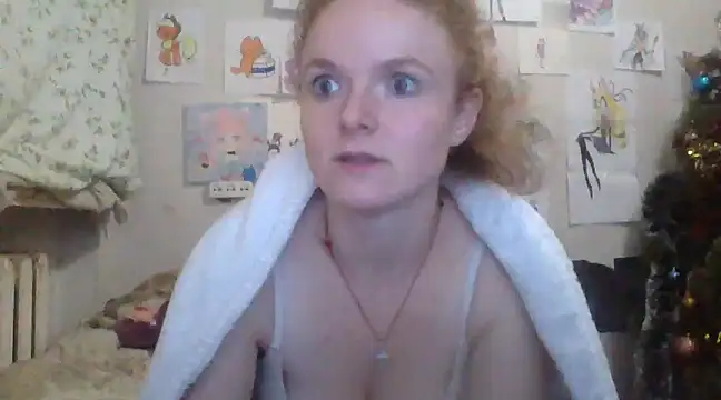 Snapshot of Rae_Jeannie chatting on 01-05-25, 07:07 Rae Jeannie online show from 01-05-25, 07:07