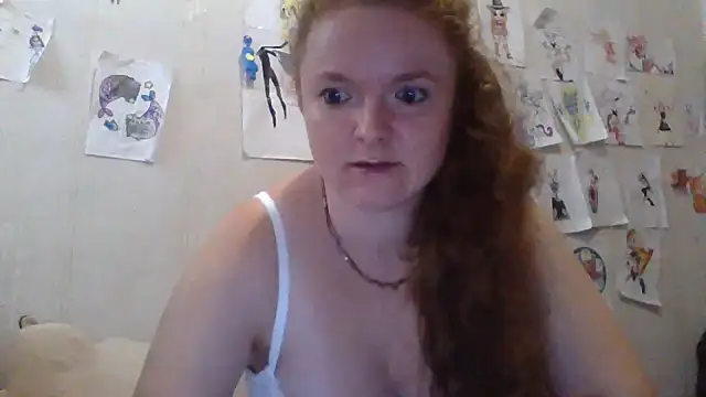 Snapshot of Rae_Jeannie chatting on 10-04-25, 12:25 Rae Jeannie online show from 10-04-25, 12:25