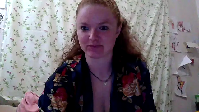 Snapshot of Rae_Jeannie chatting on 04-25-26, 07:22 Rae Jeannie online show from 04-25-26, 07:22