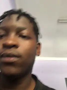 Snapshot of Redfucks333 chatting on 09-23-25, 09:01 Redfucks333 online show from 09-23-25, 09:01