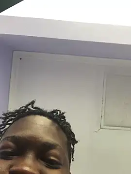 Snapshot of Redfucks333 chatting on 09-29-25, 07:02 Redfucks333 online show from 09-29-25, 07:02