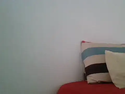 Snapshot of sweetwoman01 chatting on 03-05-25, 10:33 sweetwoman01 online show from 03-05-25, 10:33